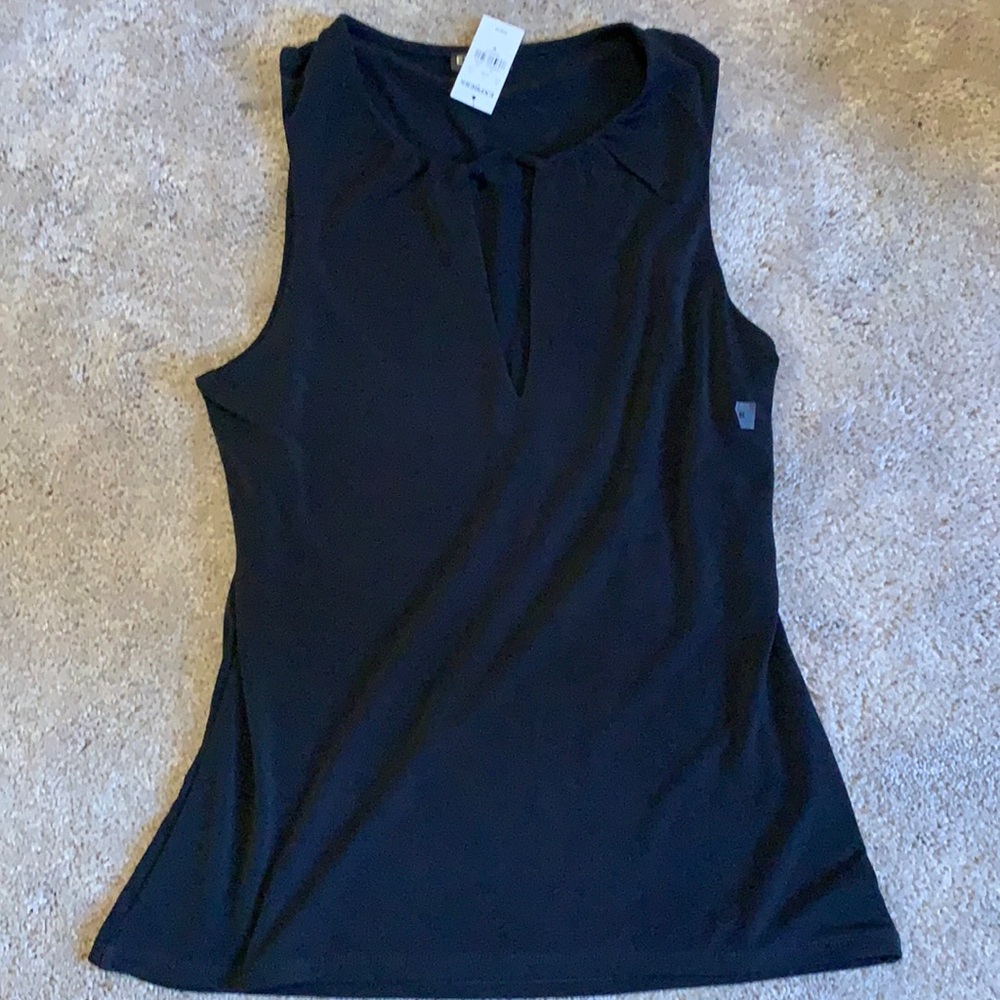Express key hole shirt size medium